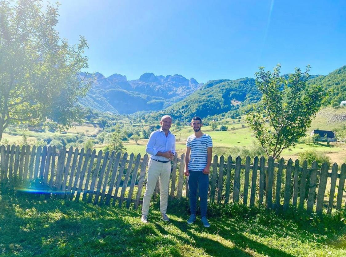 Guesthouse Alpini Lepushe エクステリア 写真