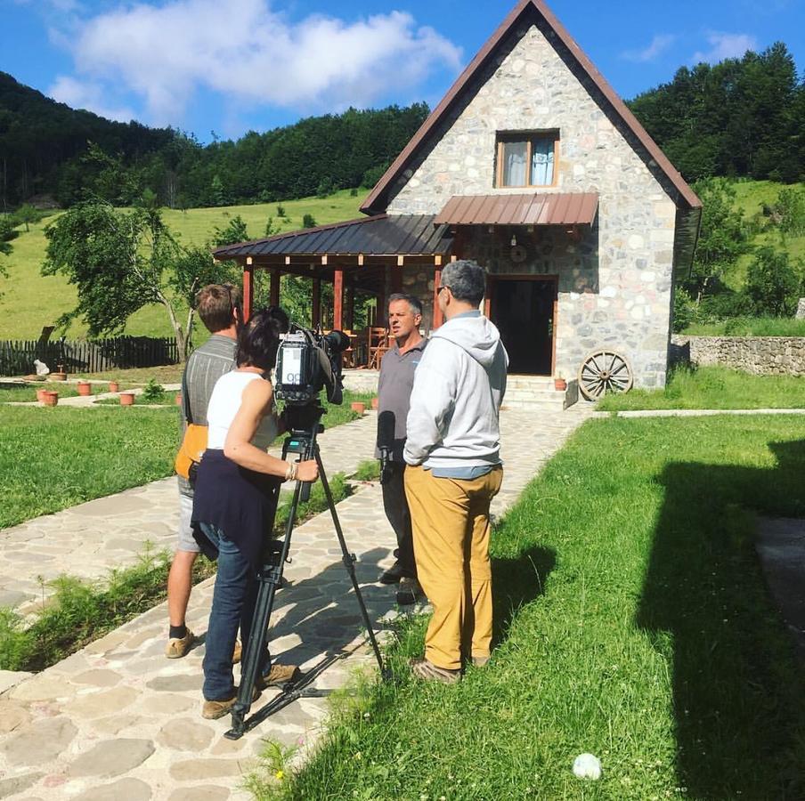 Guesthouse Alpini Lepushe エクステリア 写真