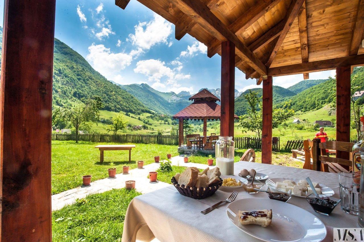 Guesthouse Alpini Lepushe エクステリア 写真
